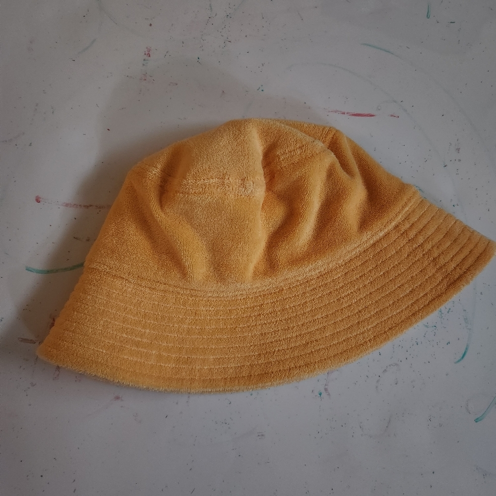 Wilfred Free Gander Bucket Hat